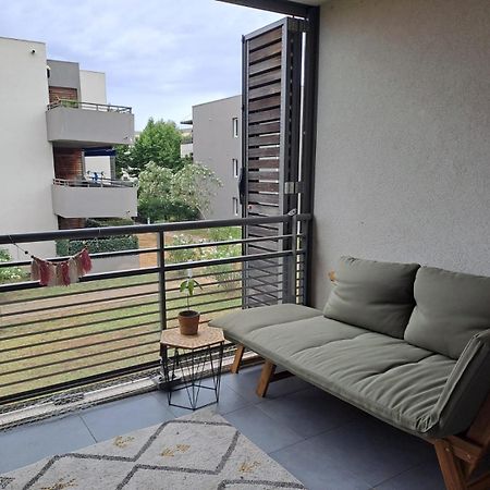 Appartement T2 Avec Terrasse, 5 Min De La Plage Fréjus المظهر الخارجي الصورة